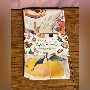 Fairyloot Sea & Vine Kitchen Towel NWT